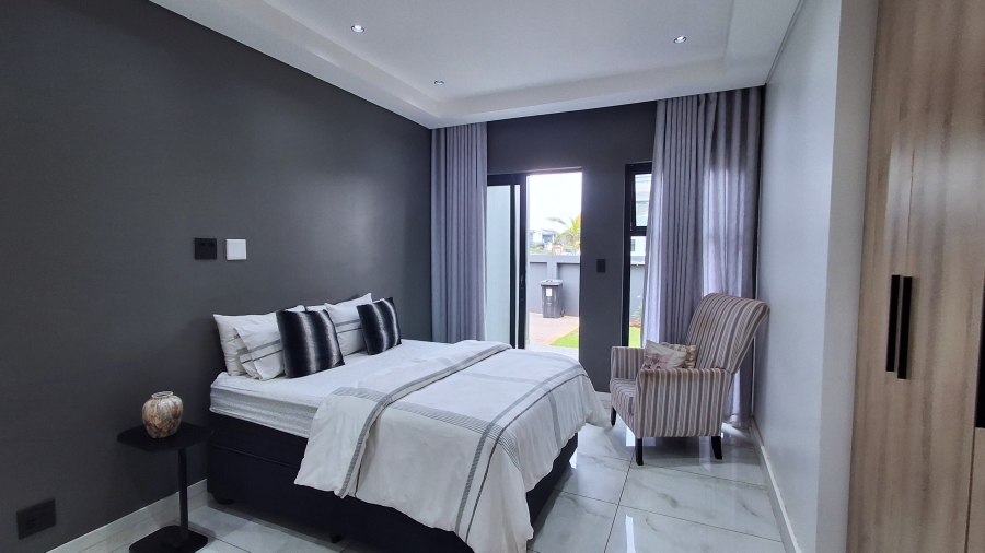 6 Bedroom Property for Sale in The Islands Estates North West